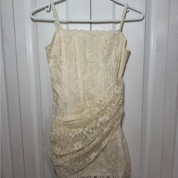 Peppermayo knockout mini dress - white - Picture 3 of 4